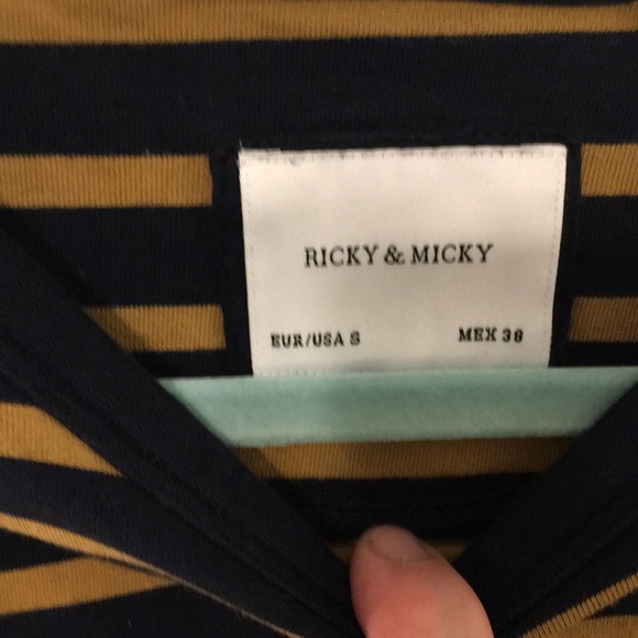 Blue and gold - Picture 2 of 2